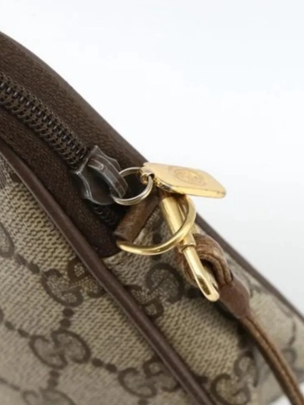 GUCCI GG Supreme Shoulder Bag PVC Beige Gold 116 02 068 Auth ka3454